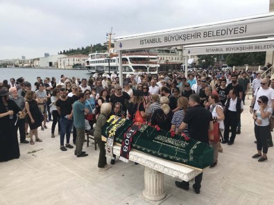 Ünlü Şair Küçük İskender Alkışlarla Son Yolculuğuna Uğurlandı