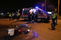 Adana'da Hafif Ticari Araçla Motosiklet Çarpıştı Açıklaması 1 Ölü
