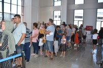 Aliağa Gençlik Merkezindeki Yüzme Kurslarına Yoğun İlgi