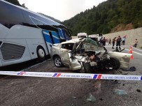 Otobüsle Çarpışan Otomobilin Sürücüsü Uzman Çavuş Hayatını Kaybetti Haberi