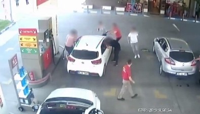 Polis Hırsızları Benzin İstasyonunda Yakaladı Açıklaması O Anlar Kamerada