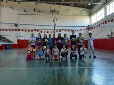 Yerköy'de Yaz Spor Okulları Başladı