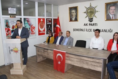 AK Parti Hakkari İl Başkanı Gür Şemdinli'de