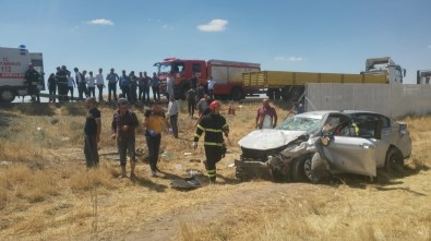 Aksaray'da Otomobil Şarampole Devrildi Açıklaması 2 Yaralı