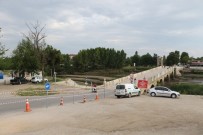 MEHMET MÜEZZİNOĞLU - Edirne'de Tarihi Tunca Köprüsü Restorasyona Alındı