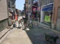 KALDIRIMLAR - Hamam Sokak'ta Bakım Ve Onarım Çalışması Yapıldı