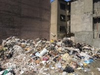 BİZİMKİLER - İzmir'de Çöp Dağları Açıklaması 'Vergi Veriyoruz Ama Çöpleri Toplayan Yok'
