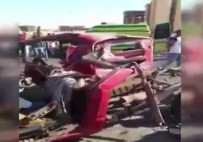 Mısır'da Trafik Kazası Açıklaması 12 Ölü, 5 Yaralı