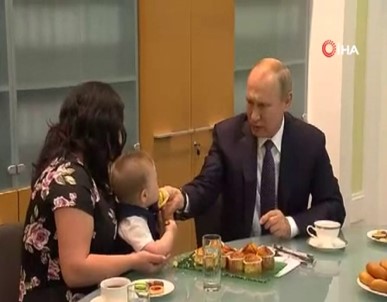 Putin'den Gülümseten Görüntüler