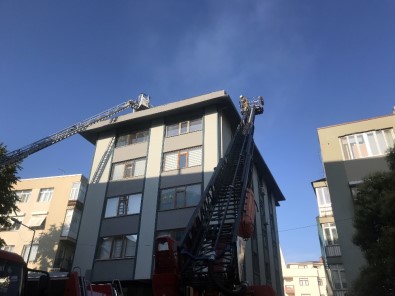 Şişli'de İzolasyon Yapılan Çatı Alev Alev Yandı