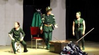 SERHAT ÖZCAN - Urla'da Tiyatro Günleri Açıklaması Mahallede, Sokakta Tiyatro Var