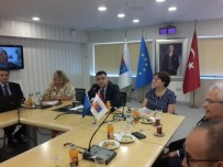 AB Başkanlığı Avrupa Koleji'ne Girmeye Hak Kazanan 12 Türk Gencini Avrupa'ya Uğurladı