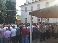 KÜÇÜK ÇOCUK - Abisi Tarafından Öldürülen Yunus Emre'ye Son Görev