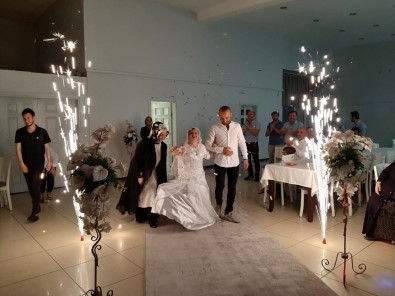 Down Sendromlu Genç Kızın Kına Gecesi Hayali Gerçeğe Döndü