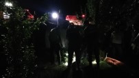 UZMAN ÇAVUŞ - Erzincan'da 2 Askerin İçinde Bulunduğu Otomobil Şarampole Uçtu Açıklaması 1 Ölü, 1 Yaralı