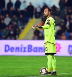 GÖZTEPE - Göztepe'de Yerliler Atacak, Yabancılar Savunacak