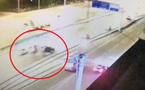 KÖSEKÖY - Kocaeli'de Bir Gencin Öldüğü Kaza Kameralara Yansıdı