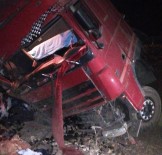 Şanlıurfa'da Tır Devrildi Açıklaması 2 Yaralı