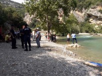 SAĞLIK EKİBİ - Tarsus'ta Gölete Giren Genç Boğuldu