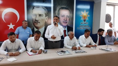 AK Parti'de Bayramlaşma Töreni Düzenlendi