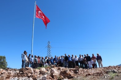 Beyşehir Adaköy'e Şehitler Anısına Türk Bayrağı Dikildi