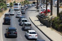 BODRUM KAYMAKAMI - Bodrum'a Akın Akın Gelmeye Başladılar