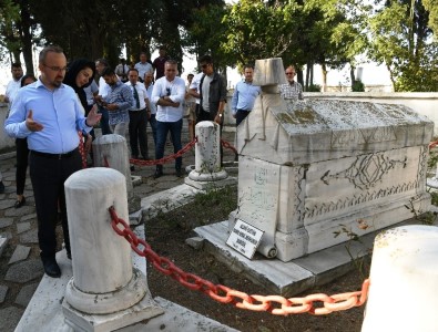 Bülent Turan'dan Gazi Süleyman Paşa Ve Namık Kemal Mezarlarına Bayram Ziyareti