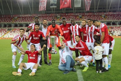 Cumhuriyet Kupası Sivasspor'un!