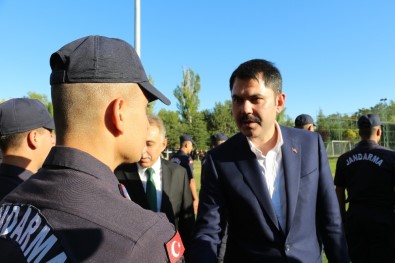 Bakan Kurum, Bayram Namazını Kıldı, Jandarma Personeli İle Bayramlaştı