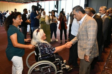 Devlet, Milletle Bayramlaştı