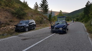 Karabük'te Trafik Kazası Açıklaması 1 Ölü, 2 Yaralı