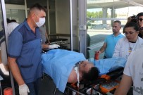 İLK MÜDAHALE - Kurban Kesen Vatandaşı Arı Soktu