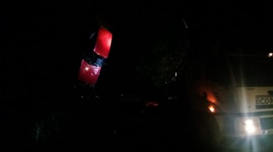 Sürücüsü İçinde Olmayan Otomobil Irmağa Uçtu