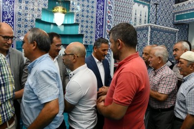 Vali Kaymak Ve Başkan Demir Vatandaşlarla Bayramlaştı