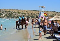 ALTıNKUM - Atlı Jandarma Ekibi Çeşme Plajlarında Göreve Başladı