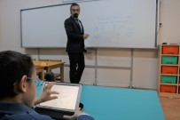 SOSYAL SORUMLULUK PROJESİ - Tahtapp İle Artık Dersler Daha Kolay