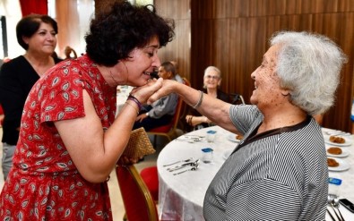 Büyükşehir Yaşlıları Unutmadı