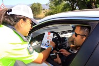 Dönüş Yolundaki Tatilcilere 'Emniyet Kemeri' Uyarısı