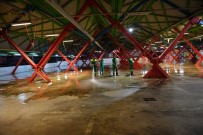 ÇEVRE KIRLILIĞI - Osmangazi'de Kurban Kesim Yerleri Temizlendi