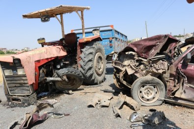 Traktör İle Otomobil Çarpıştı Açıklaması 9 Yaralı
