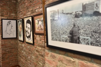 Fidel Castro Fotoğraf Sergisi Açıldı