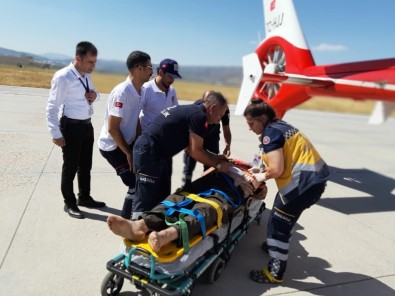 Kayalıktan Yuvarlanan Yaşlı Adam, Ambulans Helikopterle Kurtarıldı
