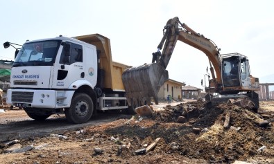 Osmangazi'de Kurban Satış Yerleri Temizlendi
