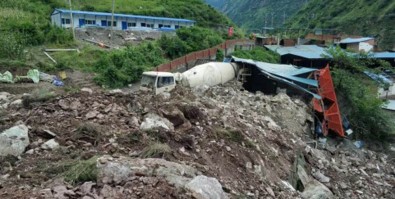 Çin'de Heyelan Açıklaması 17 Kişi Kayıp