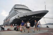 EFES - Dev Transatlantik Kuşadası'na 4. Seferini Gerçekleştirdi