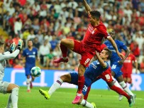 İstanbul'da UEFA Süper Kupa Liverpool'un