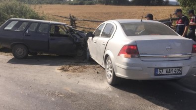 Sinop'ta Trafik Kazası Açıklaması 6 Yaralı