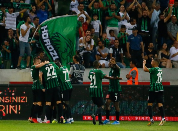 Denizlispor, Galatasaray yendi