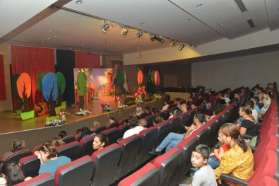 Çiğli'de Çocuklara Tiyatro