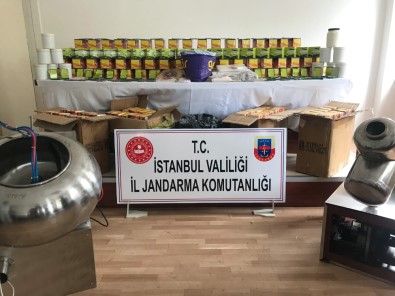 İstanbul'da Dev Operasyon Açıklaması 30 Kilo Bonzai Hammaddesi Ele Geçirildi
